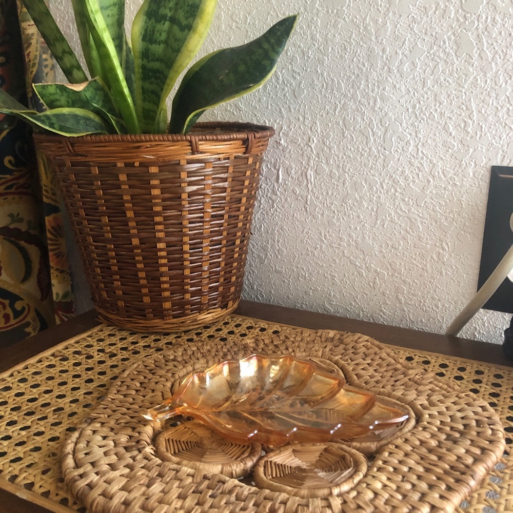 Vintage Marigold Orange Carnival Glass Leaf Shape Trinket Dish Circa 60s--50s - Picture 9 of 10
